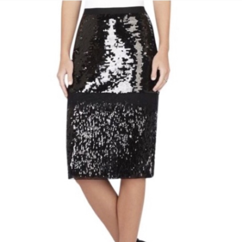 Beautiful BCBG sequin skirt XXS NWT